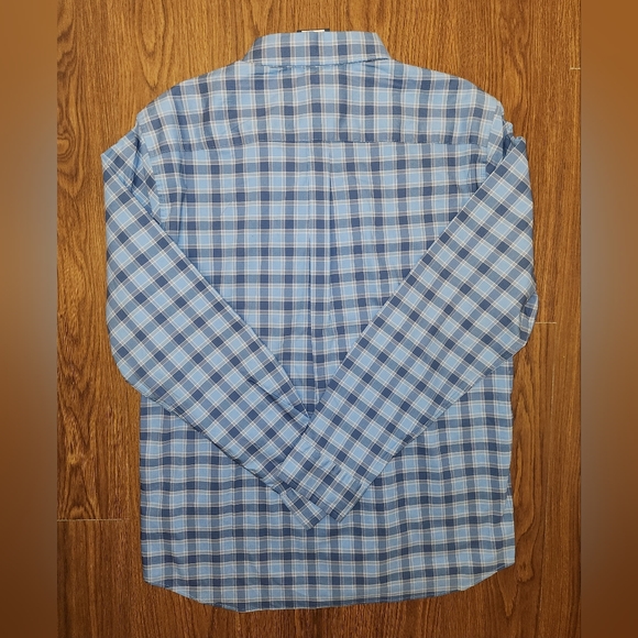 NWT Vineyard Vines Classic Fit brrr On-The-Go Button Down Shirt Blue - Medium - Picture 3 of 3